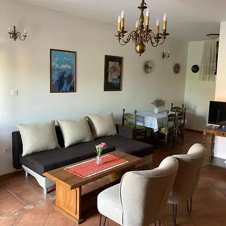 Daire Apartman Tonci
